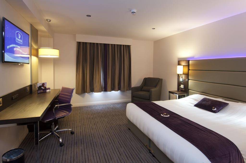 Premier Inn London Southwark Borough Market, London Review by EuroCheapo