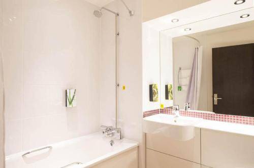 Premier Inn London Southwark Borough Market, London