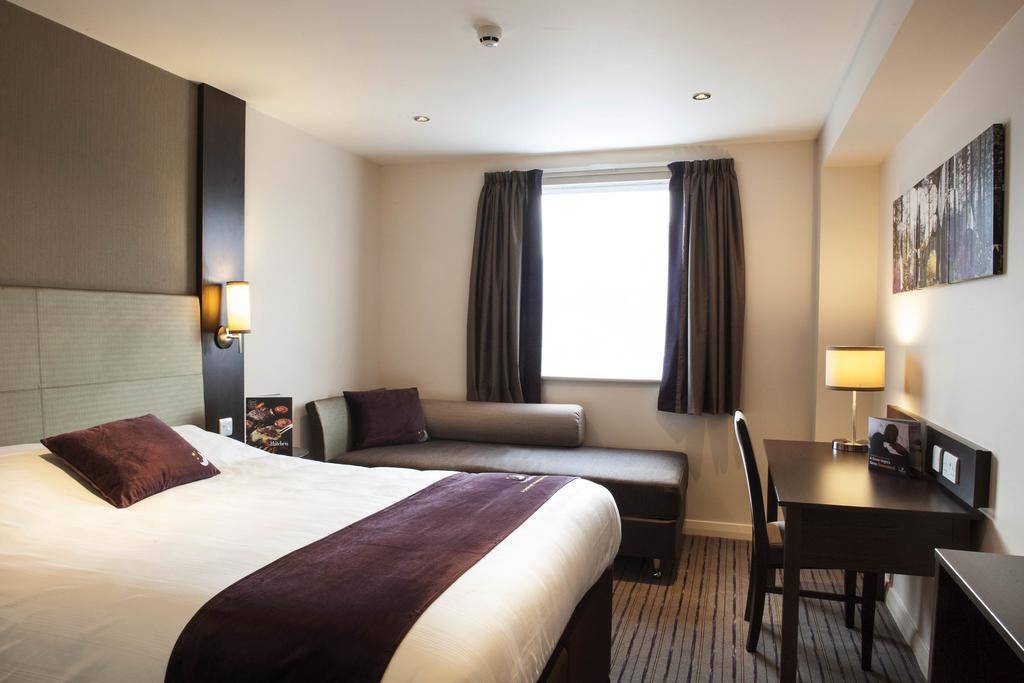Premier Inn London Southwark Borough Market, London Review by EuroCheapo