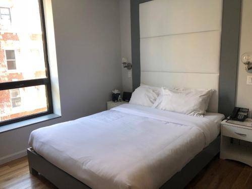Hotel East Houston, New York