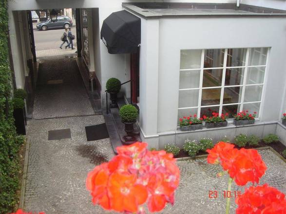 Hotel La Legende, Brussels