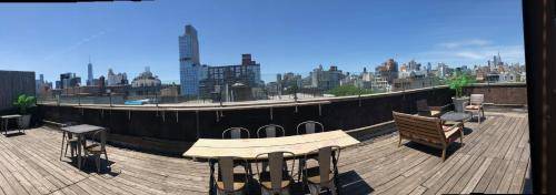 Hotel East Houston, New York