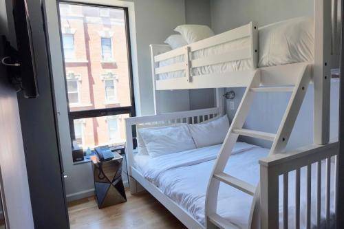 Hotel East Houston, New York
