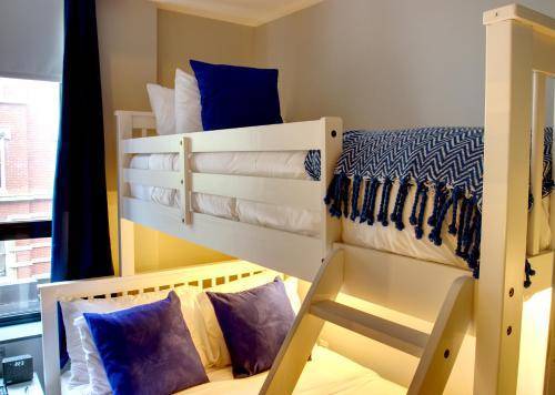 Hotel East Houston, New York