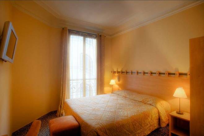 Palym, Paris