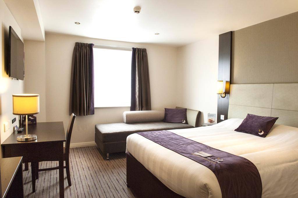 Premier Inn London Southwark Borough Market, London Review by EuroCheapo