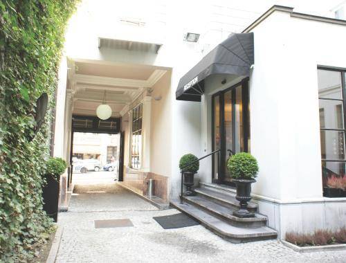 Hotel La Legende, Brussels