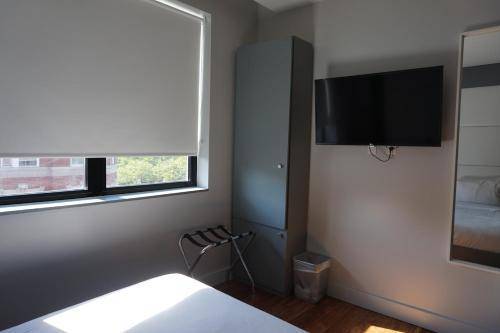 Hotel East Houston, New York