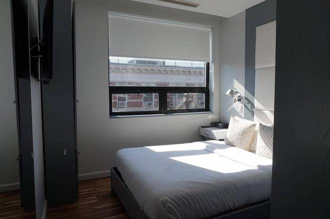 Hotel East Houston, New York
