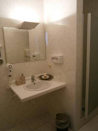 Hotel La Legende, Brussels