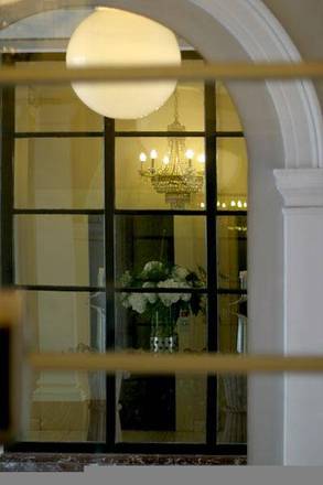 Hotel La Legende, Brussels