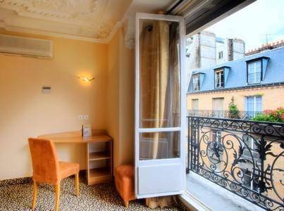 Palym, Paris