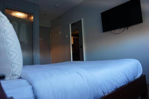Hotel East Houston, New York