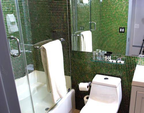 Hotel East Houston, New York